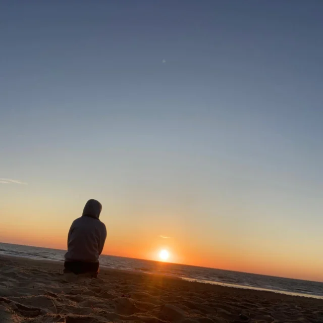 1 Year ago today my Nan left us to continue her journey 🤍

“See you on the other side” 

You took a part of me with you 💔 

#anniversarysunrise #happyplace #nan #heavenisluckytohaveyou❤️ #missingyou
